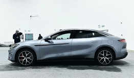 比亚迪汉L即将上市，纯电插混双选择，你更心动哪一款？